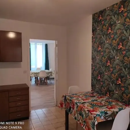 T2 Centre Historique Apartment